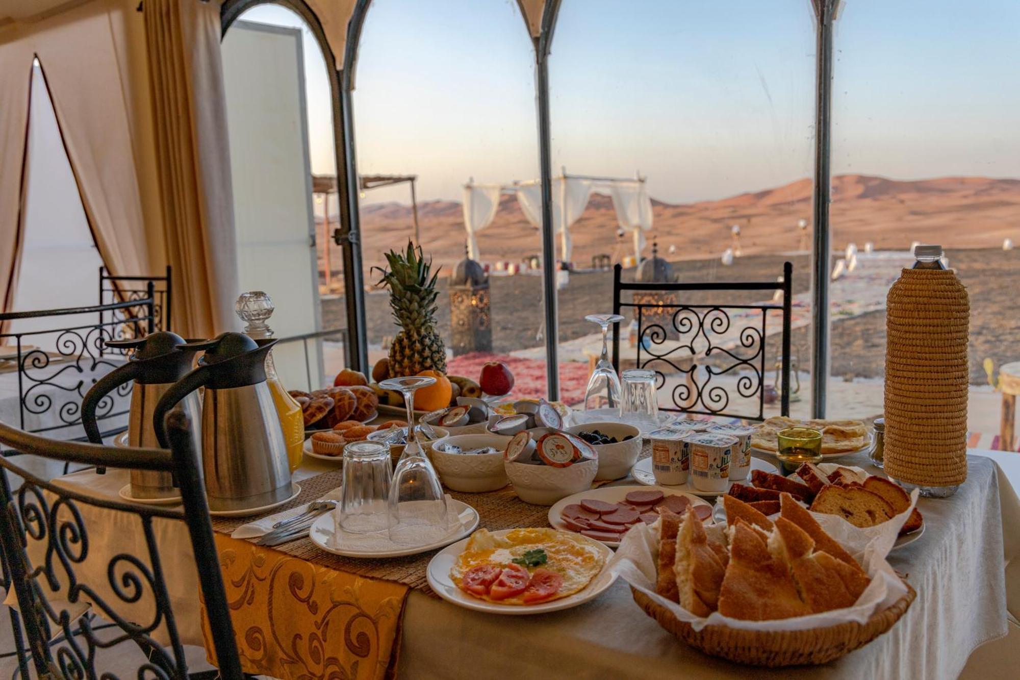 Soleil Camp & Camel Trekking Hotell Merzouga Exteriör bild
